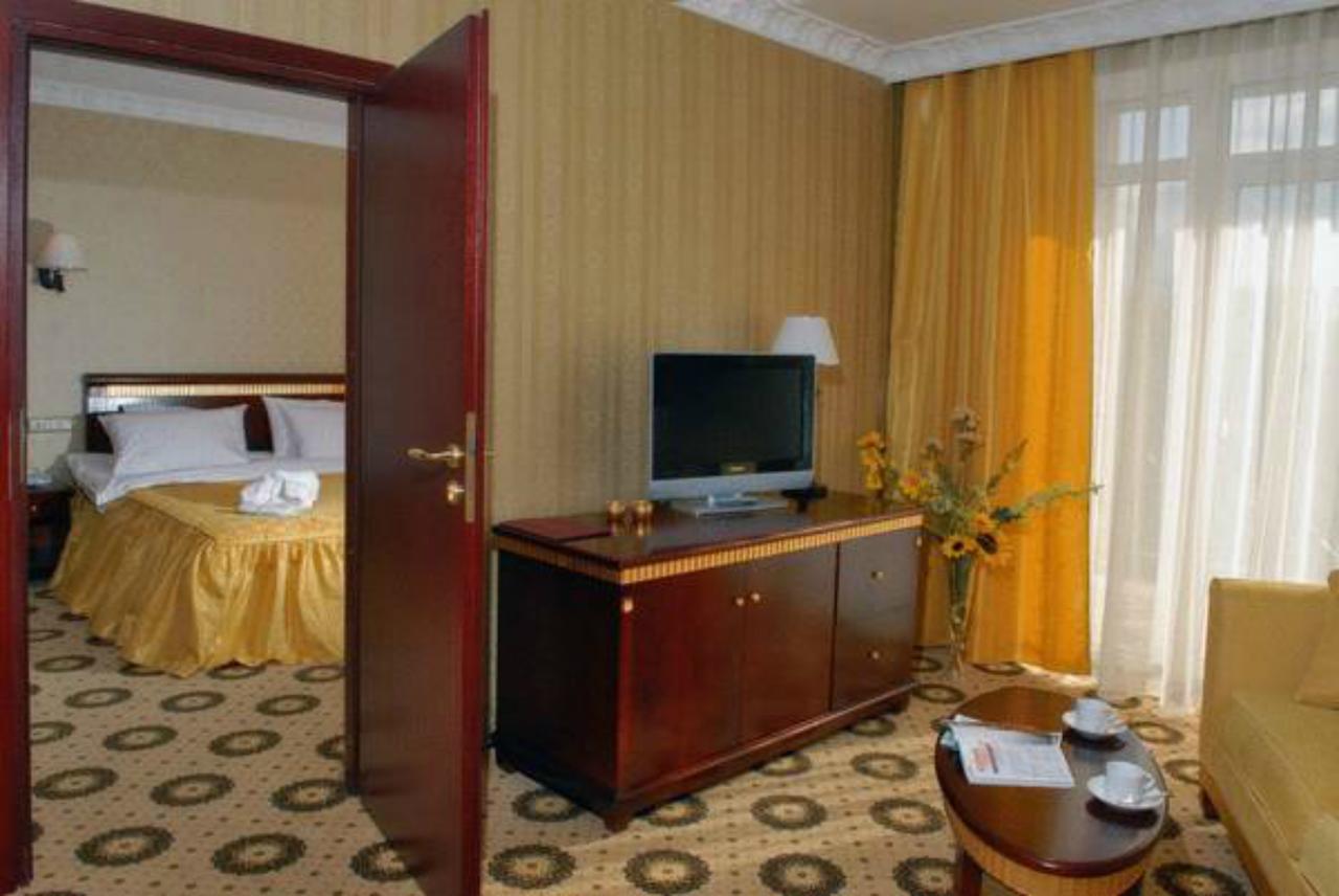 Royal Hotels And Spa Resorts Promenad Trouskavets Extérieur photo